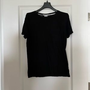 Black Short Sleeve Crew Neck Tshirt